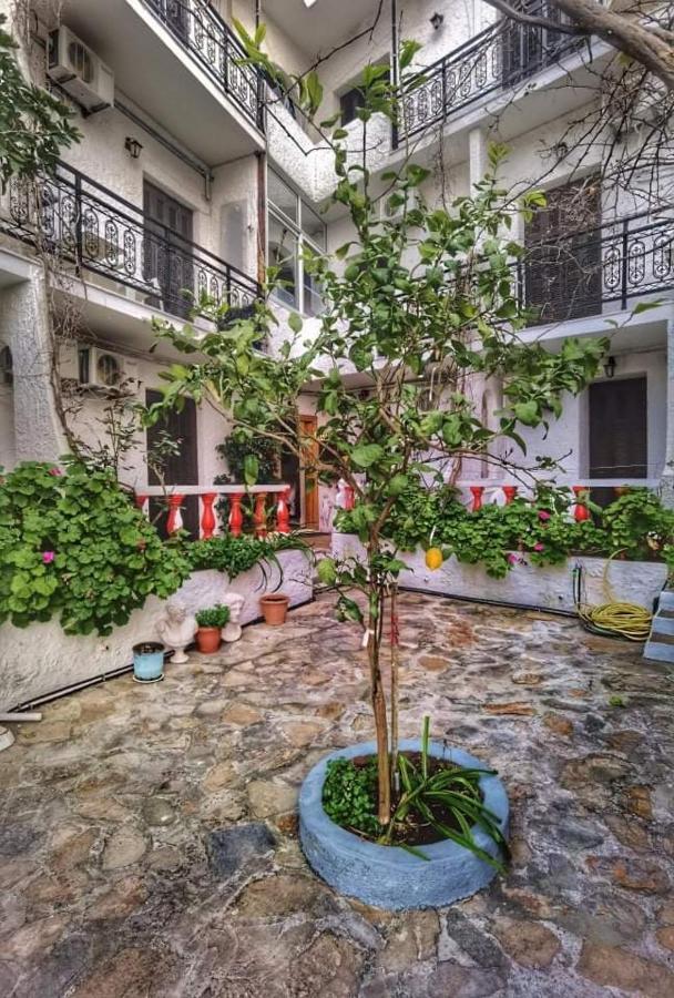Odysseas Hotel Samos Exteriör bild