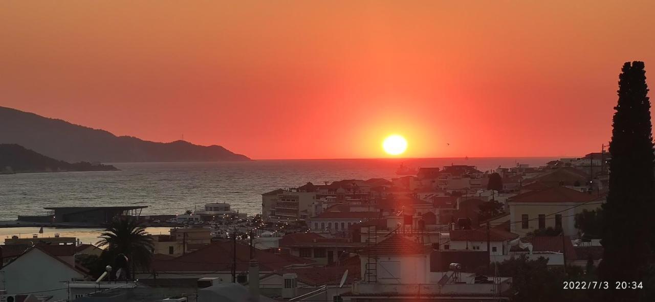 Odysseas Hotel Samos Exteriör bild