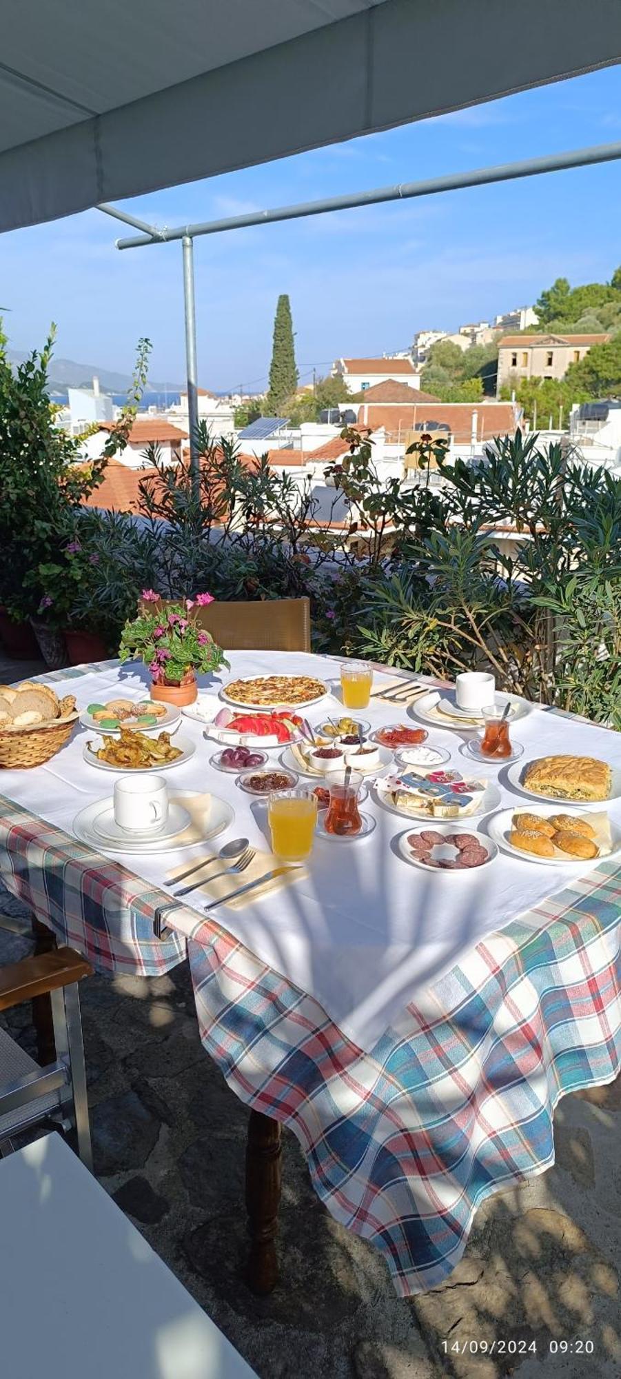 Odysseas Hotel Samos Exteriör bild
